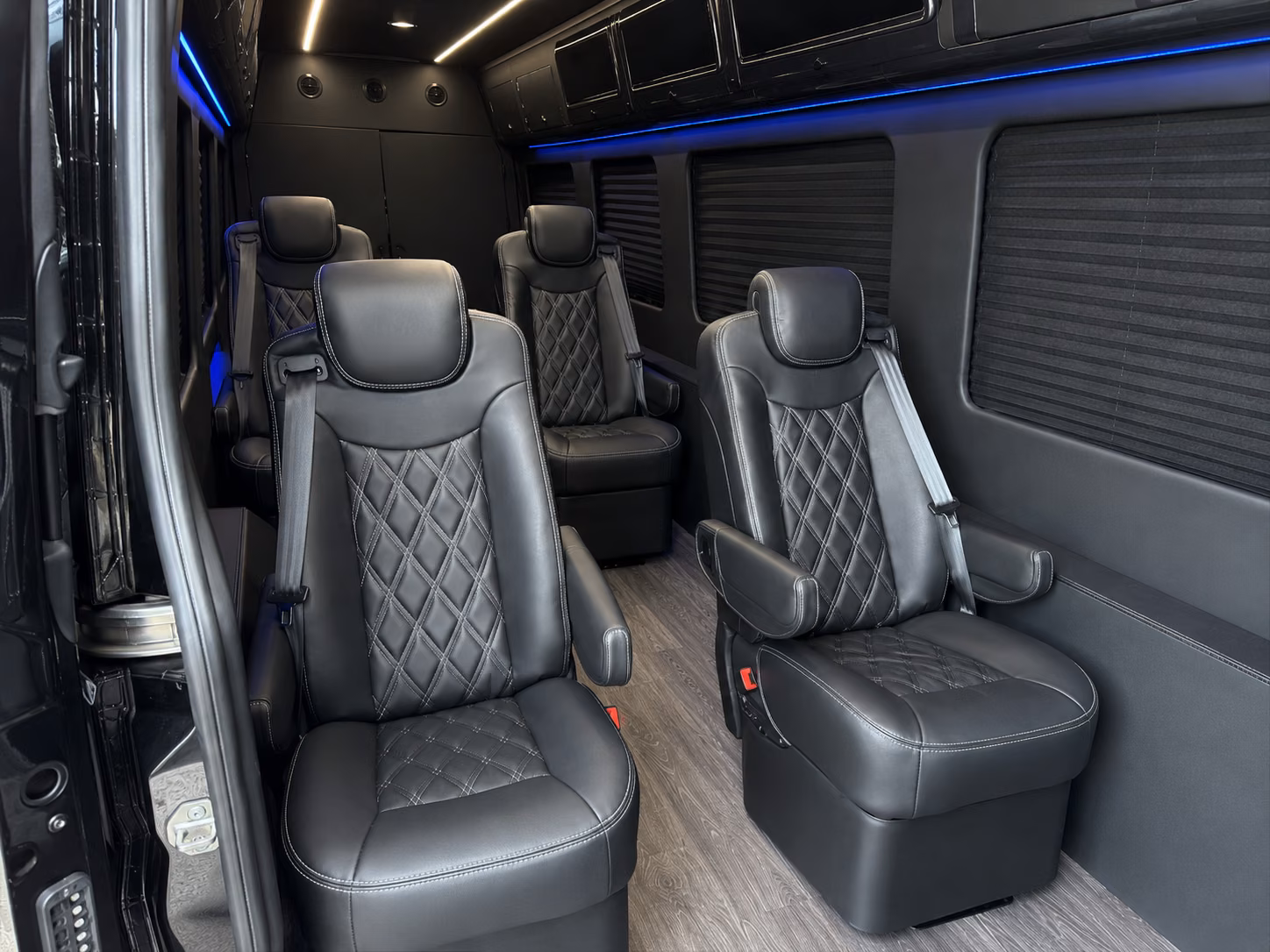 laredo 10 passenger sprinter van inside